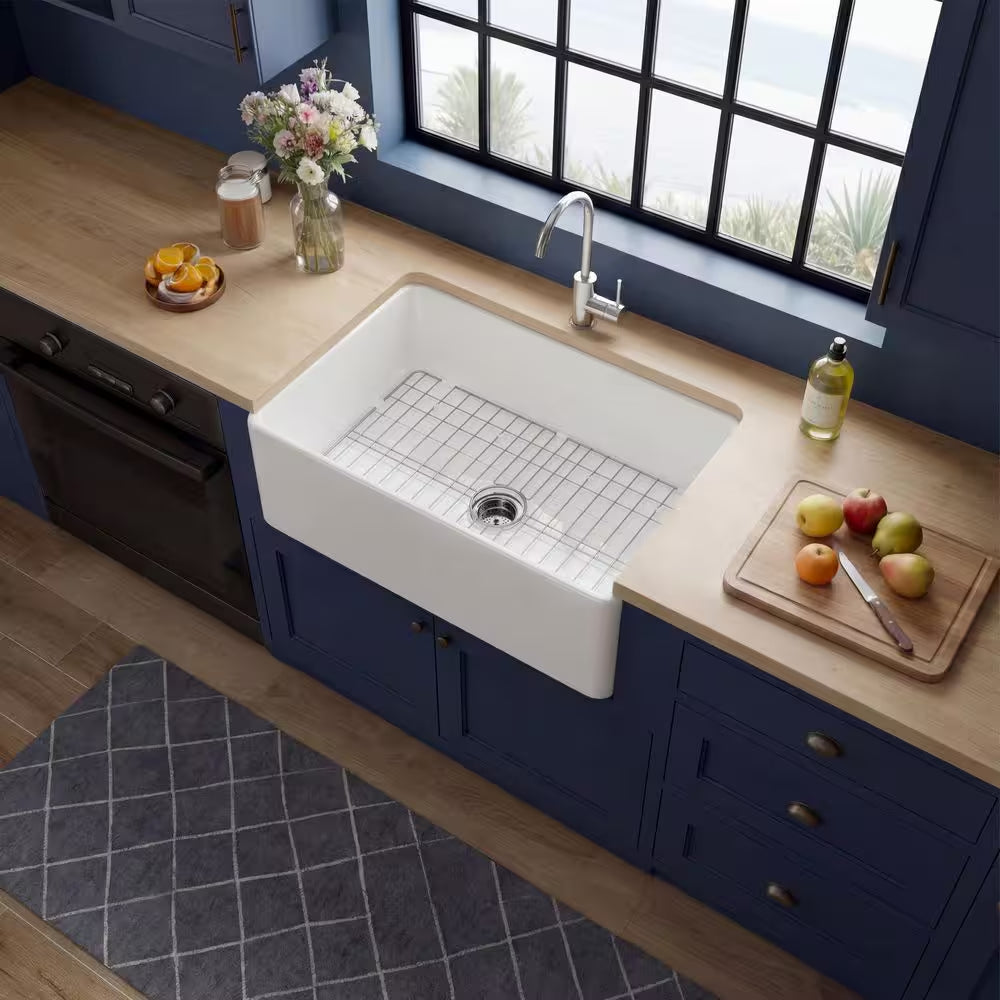 Farmhouse Sink 30 In. Single Bowl Gloss White Fireclay Kitchen Sink Apron Sink with Strainer and Bottom Grid Barn Sink